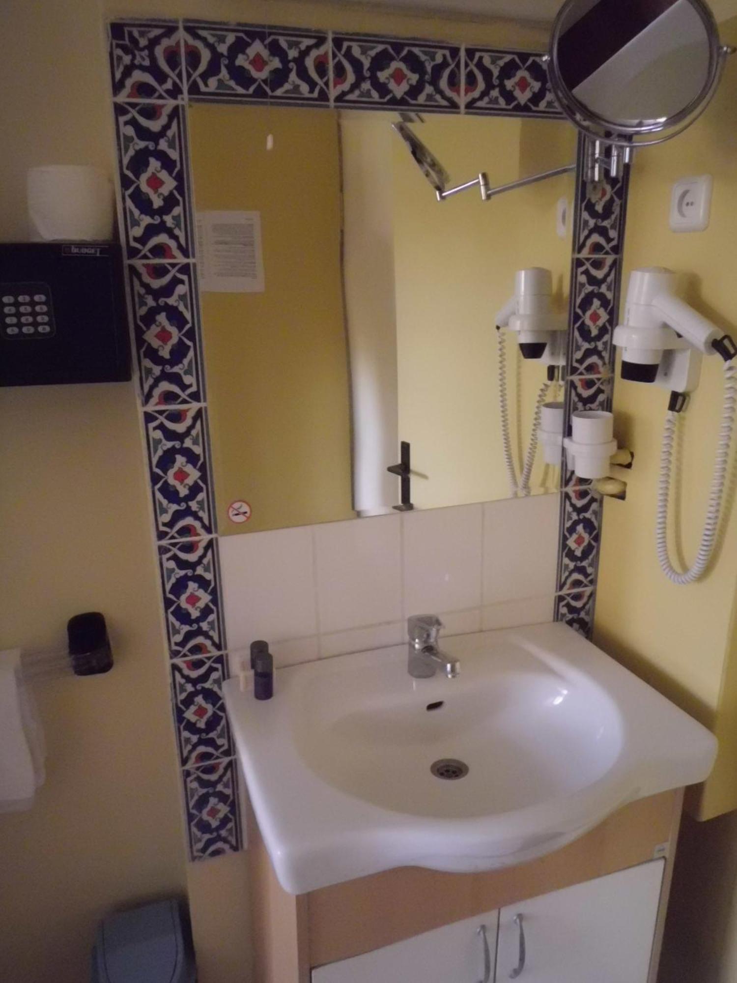 Berk Guest House - Grandma'S House イスタンブール 部屋 写真